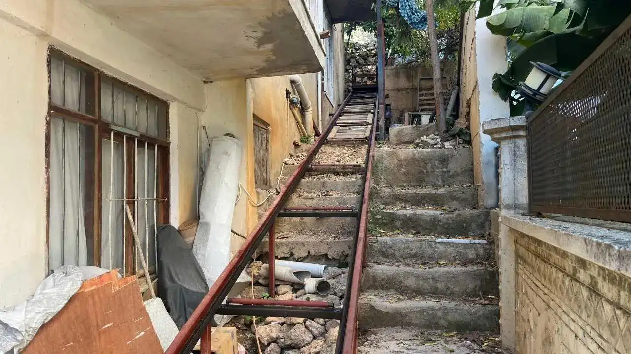 Antalya’da Oğlunun Eğitimi İçin Teleferik Kurdu! 6